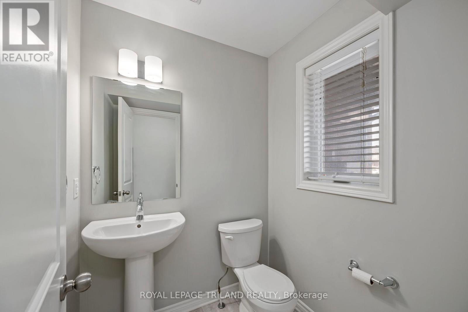 Property at 1273 MICHAEL CIRCLE image 3
