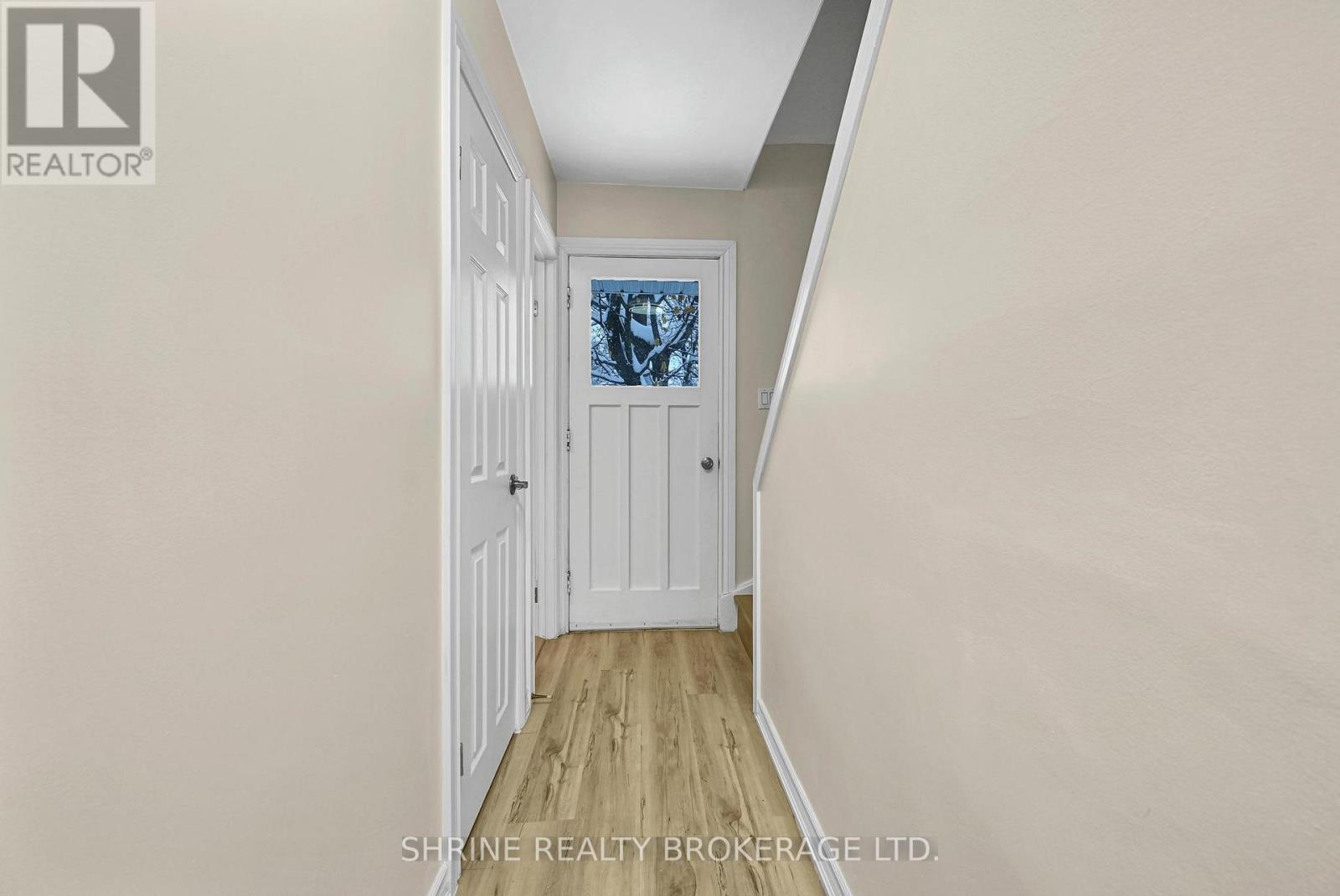 Photo 17 of 49 for 372 Flanders Row E