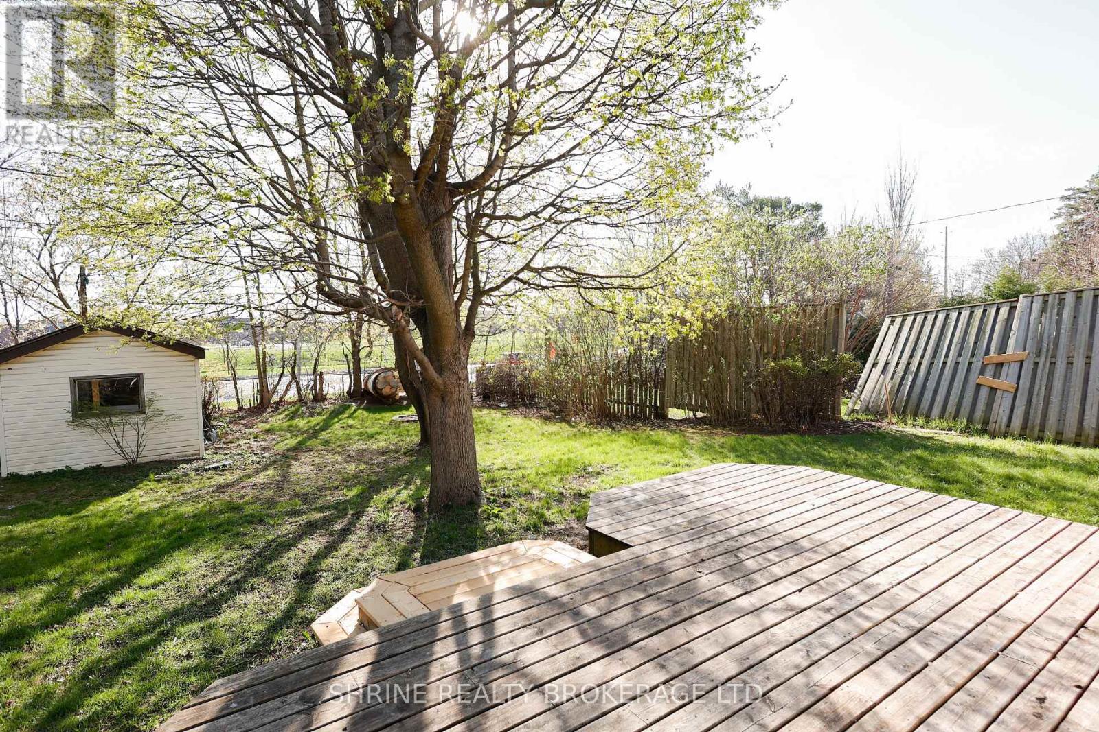 372 Flanders Row E, London East, Ontario  N5Y 1C4 - Photo 46 - X12113105