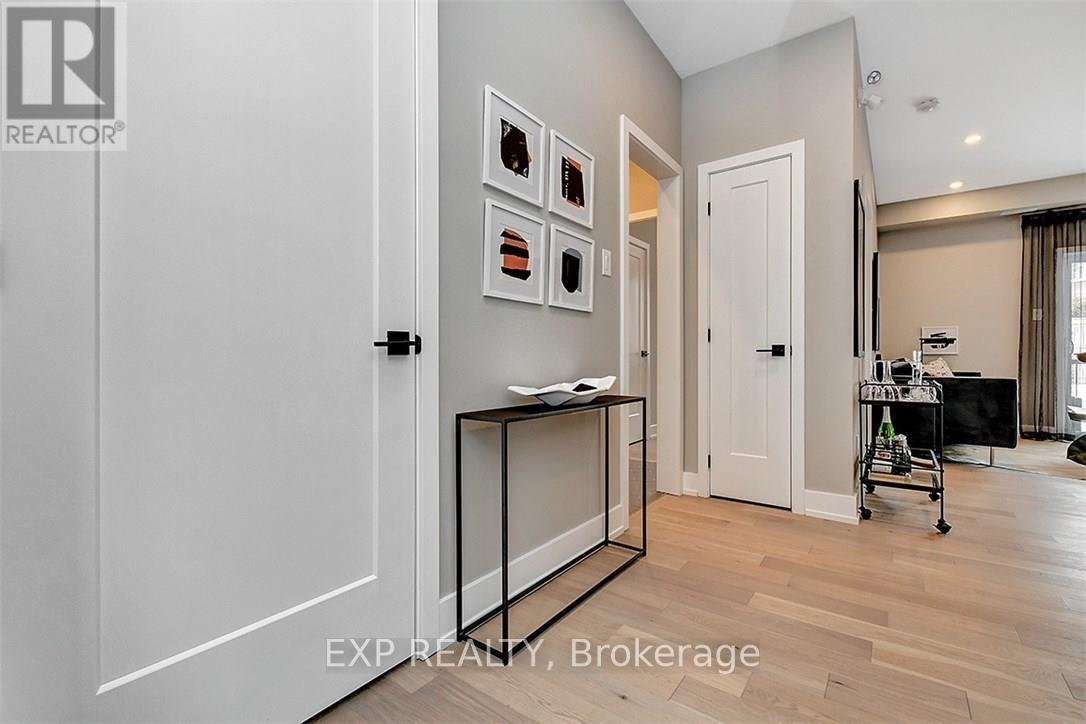 2313 - 3600 Brian Coburn Boulevard, Ottawa, Ontario  K4A 0M7 - Photo 3 - X12113044