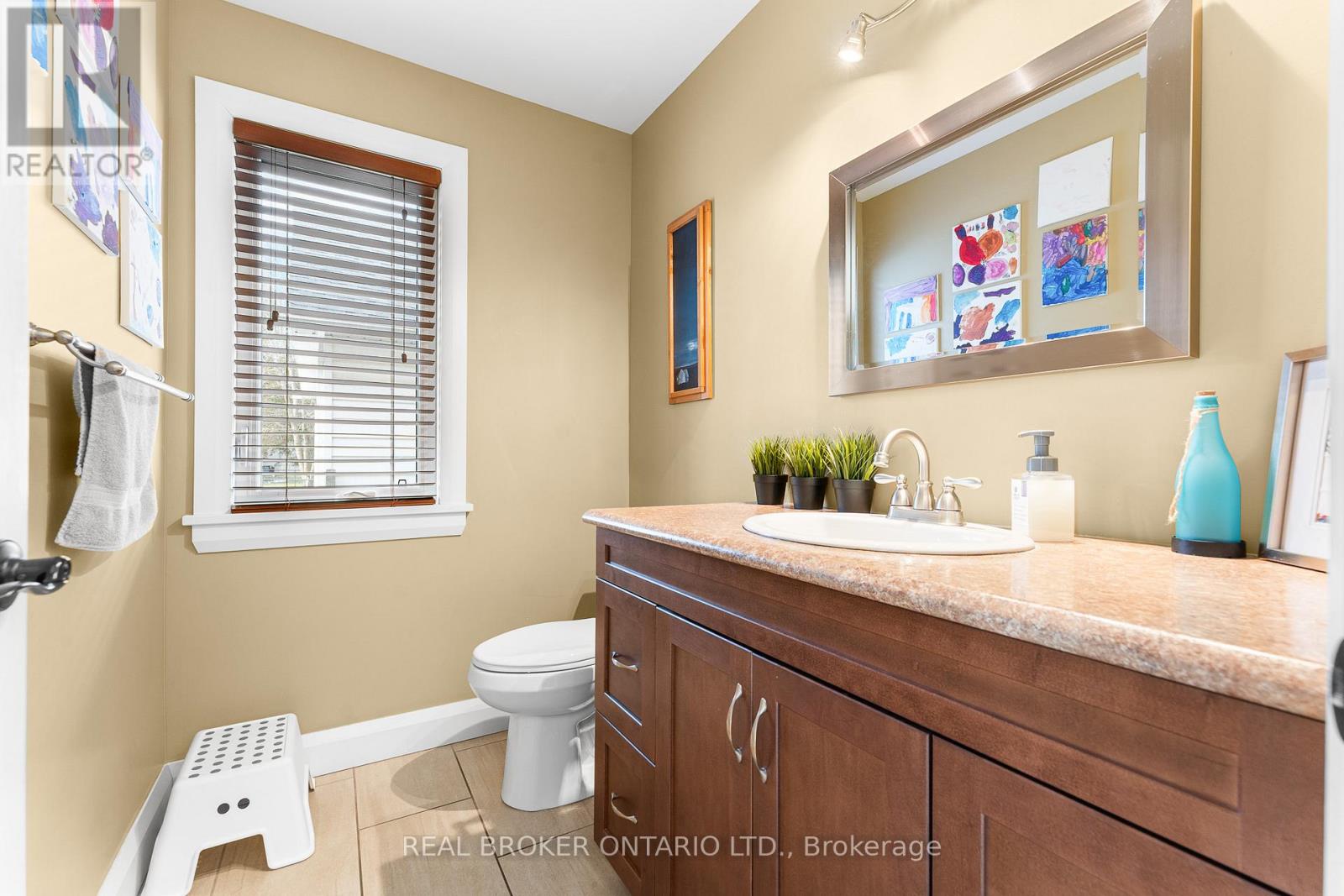 124 Arthur Street, Carleton Place, Ontario  K7C 1C3 - Photo 16 - X12113045