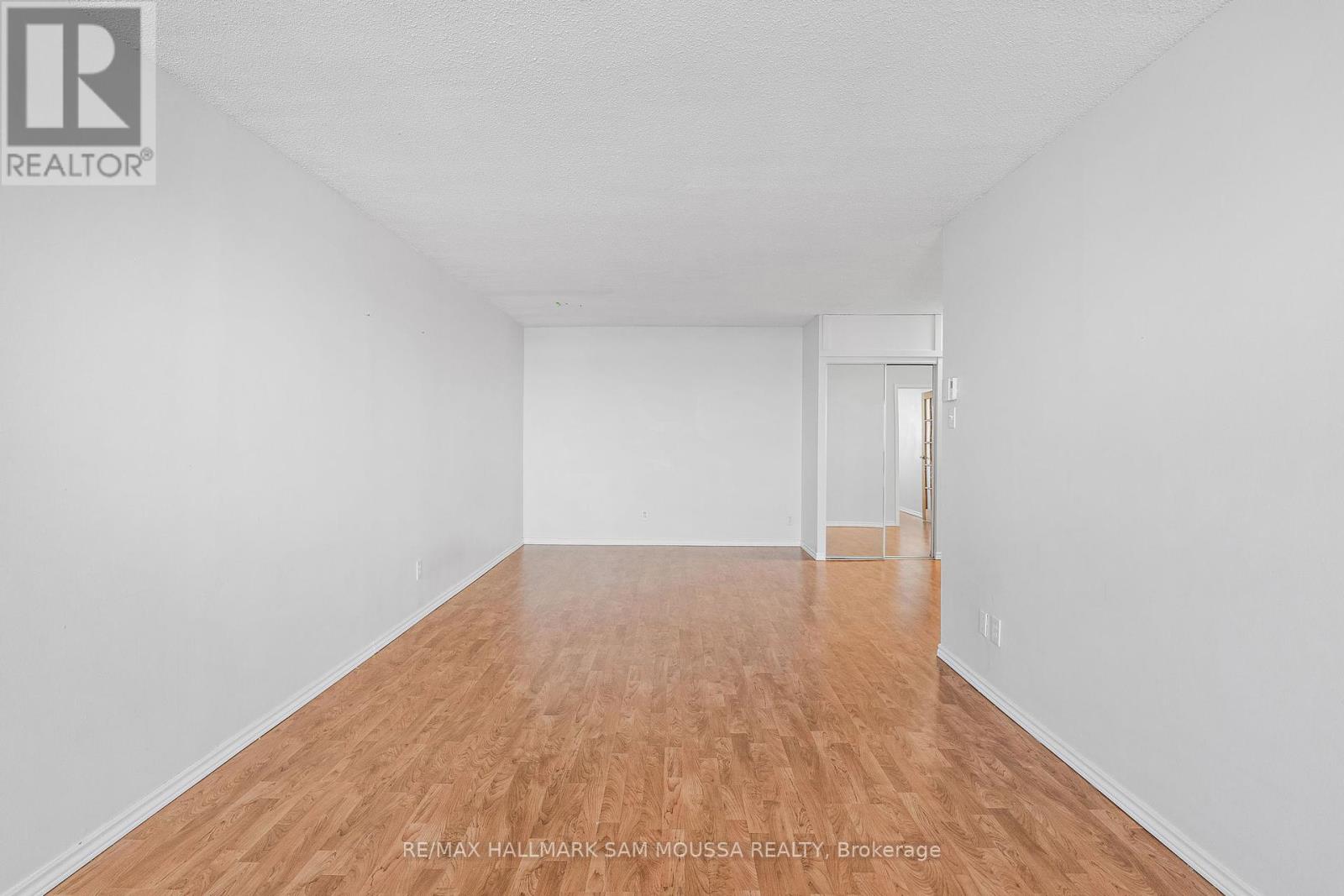 1601 - 900 Dynes Road, Ottawa, Ontario  K2C 3L6 - Photo 10 - X12113066