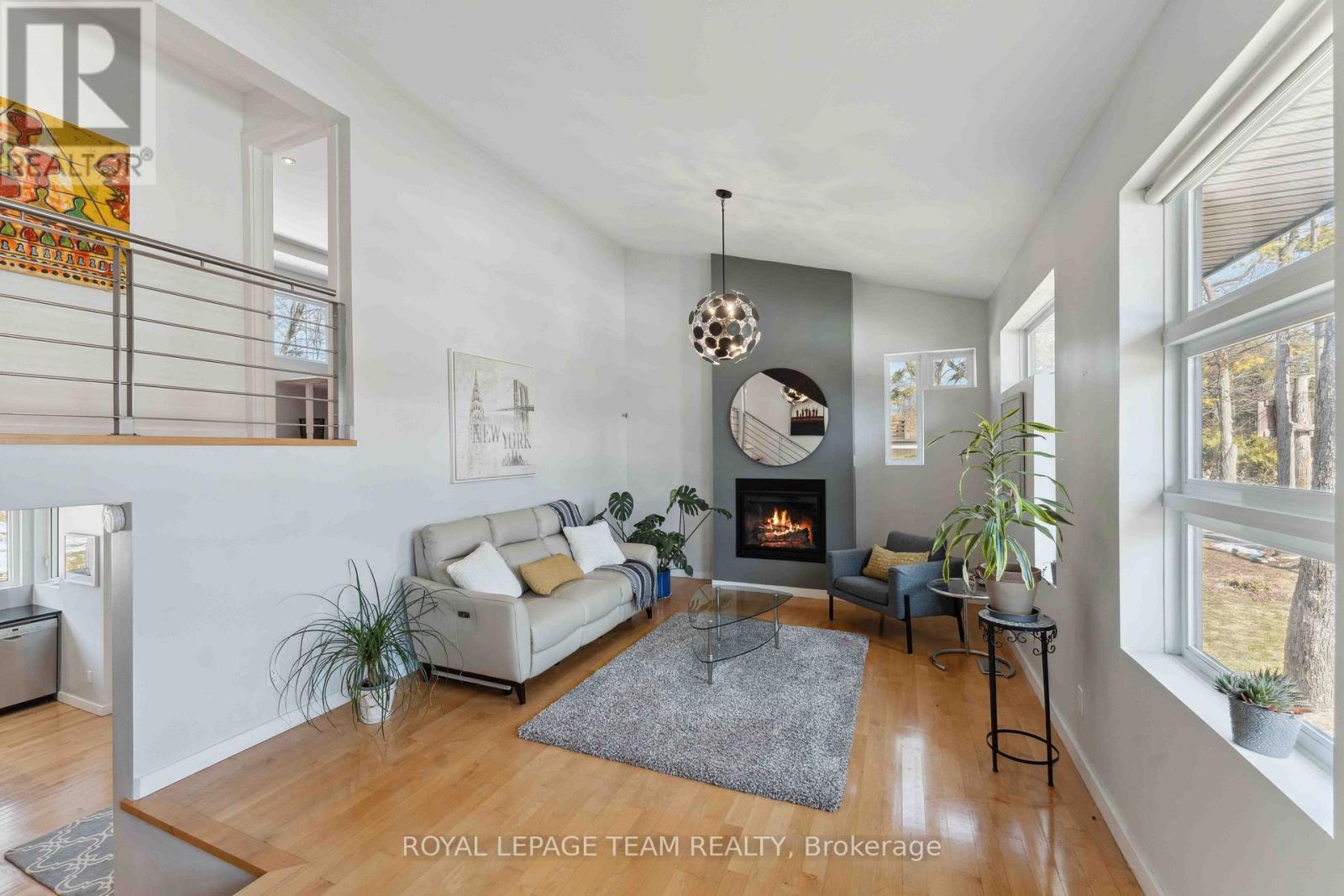 9 Burnbank Street, Ottawa, Ontario  K2G 0H2 - Photo 13 - X12113068
