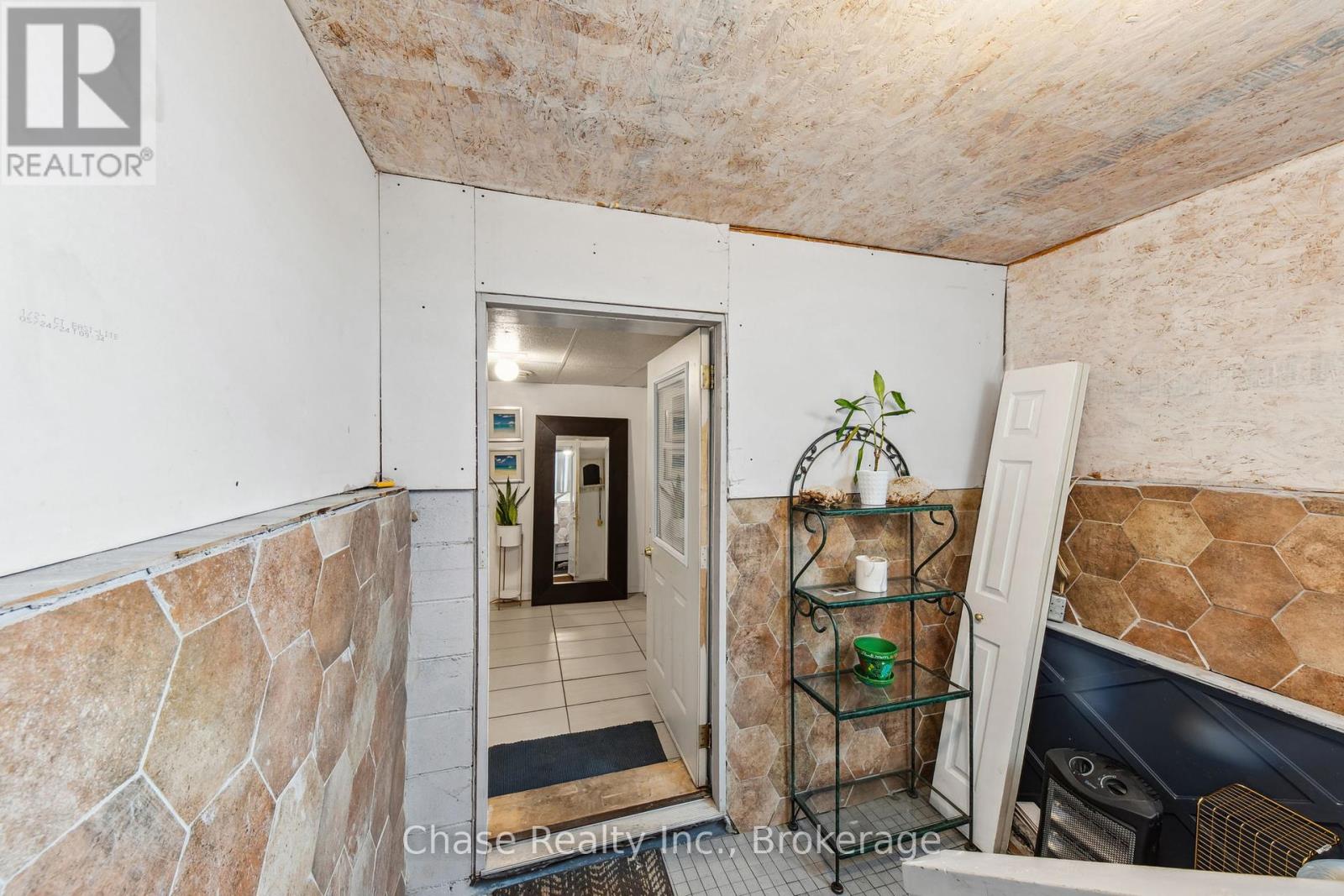 16 Fifth Street W, Midland, Ontario  L4R 3V2 - Photo 23 - S12113095