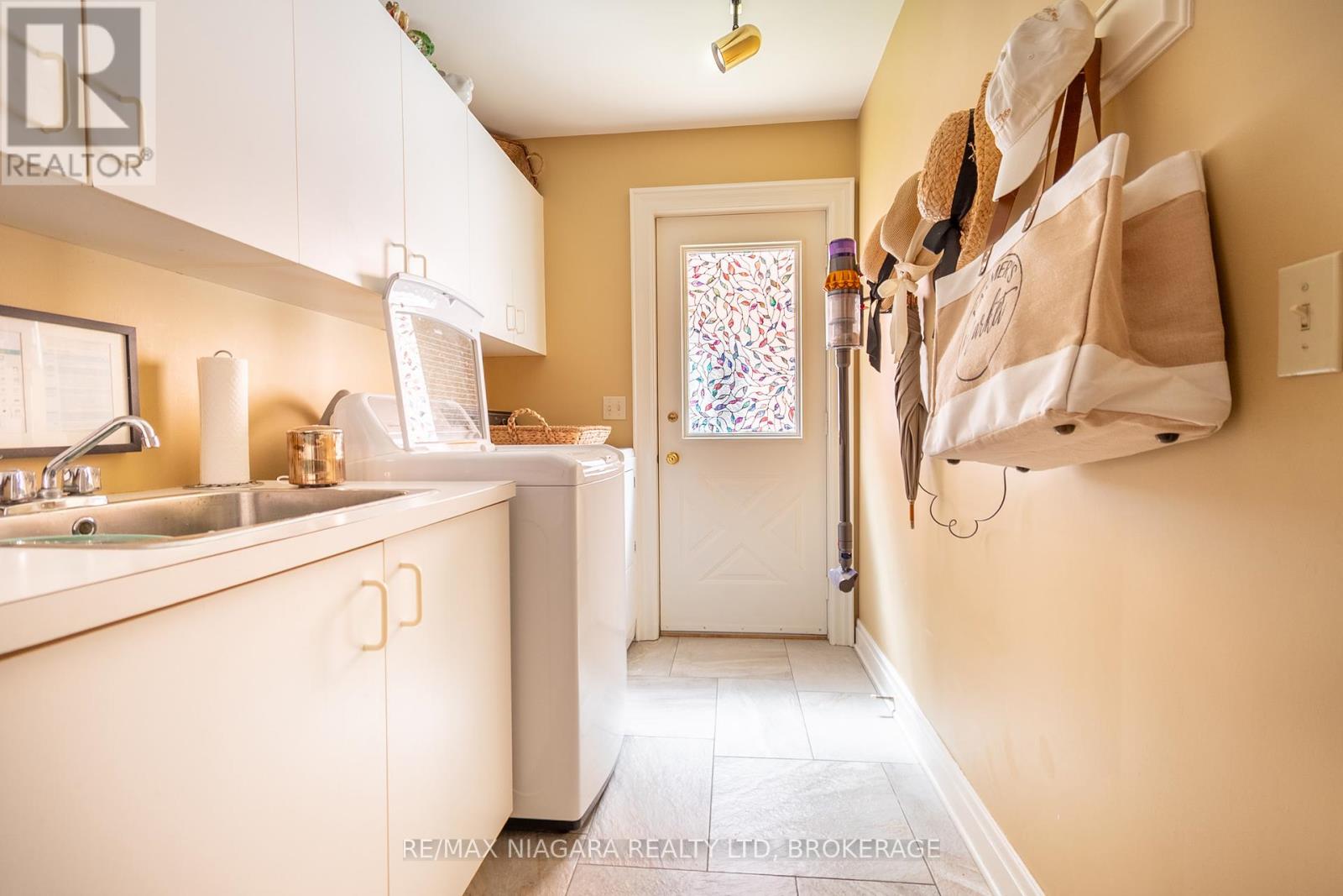 101 Port Master Drive, St. Catharines (Martindale Pond), Ontario  L2N 7H5 - Photo 18 - X12113084