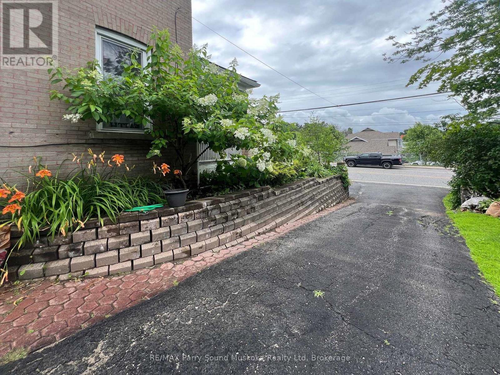 43 Church Street, Parry Sound, Ontario  P2A 1Y6 - Photo 36 - X12113058