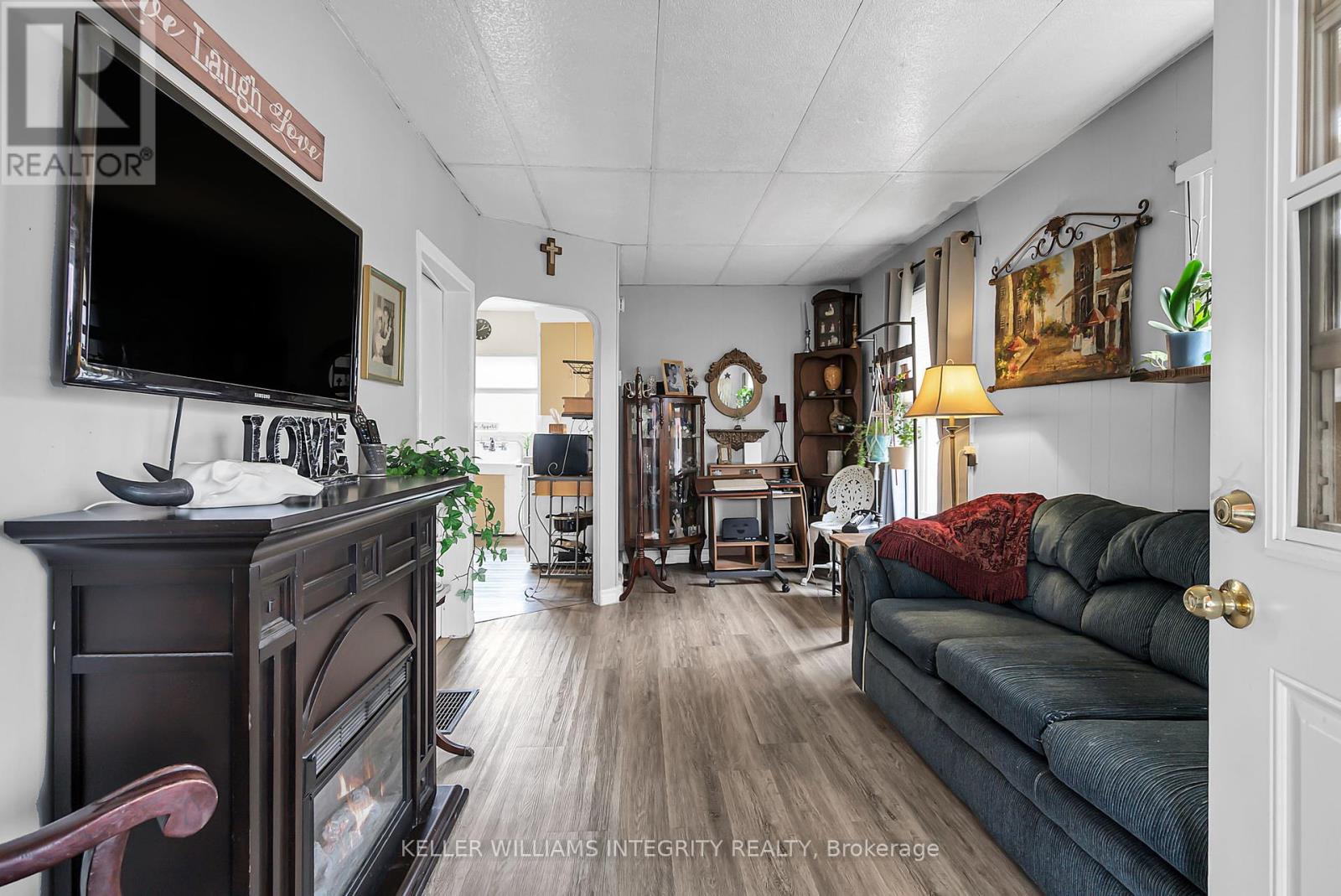 99 & 99 1/2 Race Street E, Cornwall, Ontario  K6H 1G7 - Photo 7 - X12113099