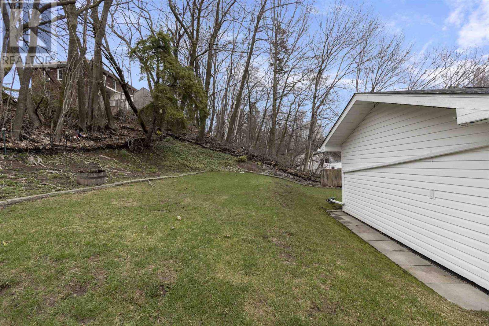 10 Macdonald Ave, Sault Ste. Marie, Ontario  P6B 1G9 - Photo 39 - SM250907