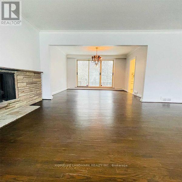 92 Owen Boulevard, Toronto, Ontario  M2P 1G3 - Photo 6 - C12113062
