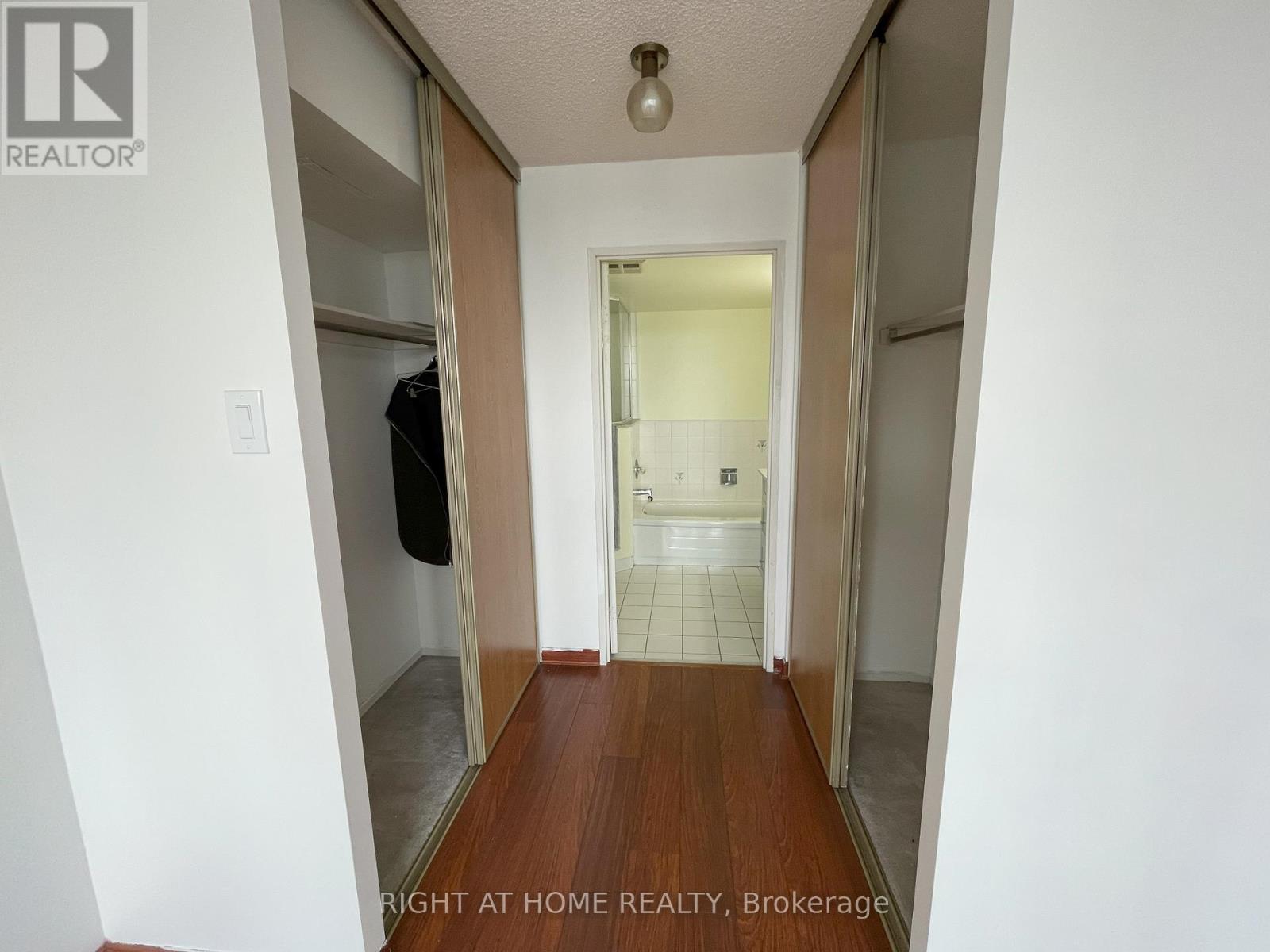 311 - 350 Alton Towers Circle, Toronto, Ontario  M1V 5E3 - Photo 31 - E12113027