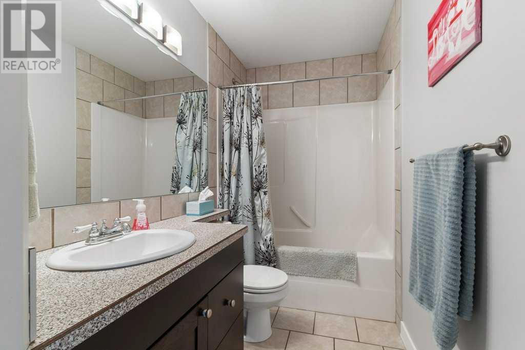 28 Vig Place, Red Deer, Alberta  T4R 0E8 - Photo 19 - A2213758