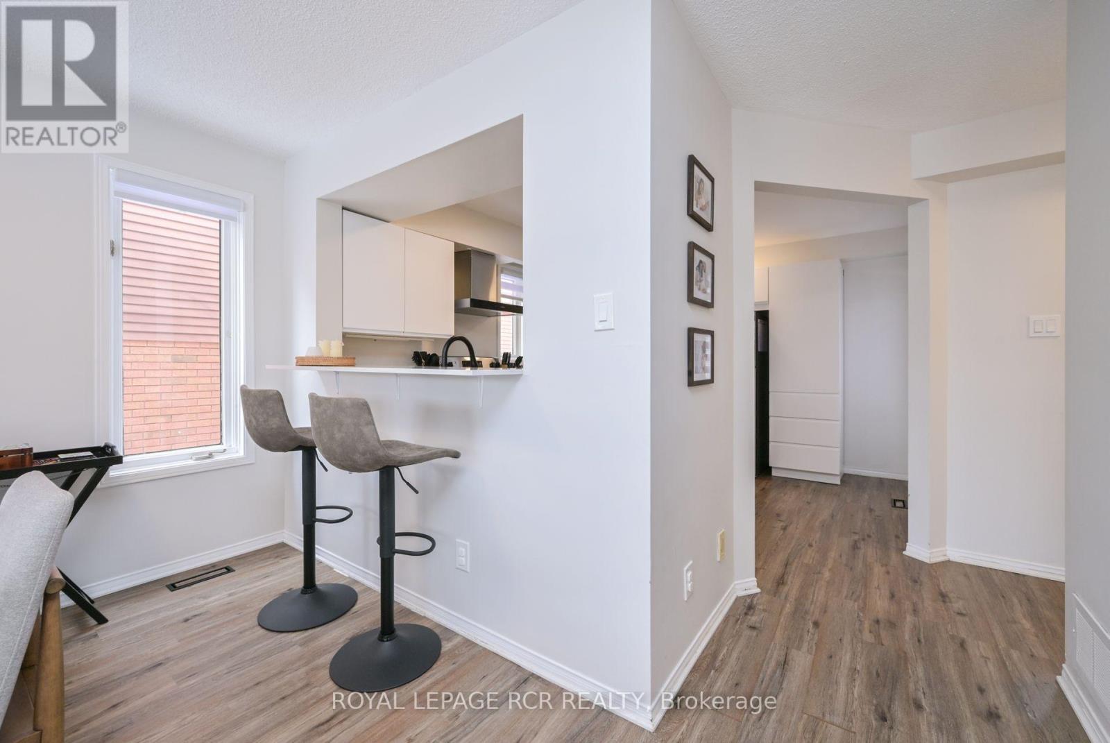 91 Green Briar Road, New Tecumseth, Ontario  L9R 1S3 - Photo 7 - N12113047