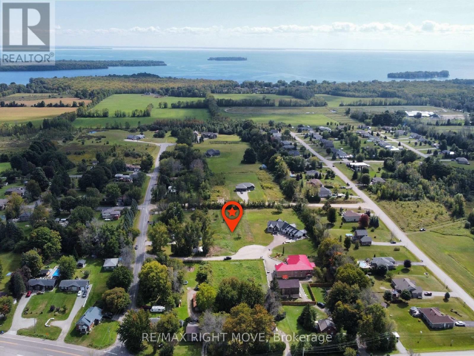 11 Ferreira Road, Ramara, Ontario  L3V 0M9 - Photo 3 - S12113030