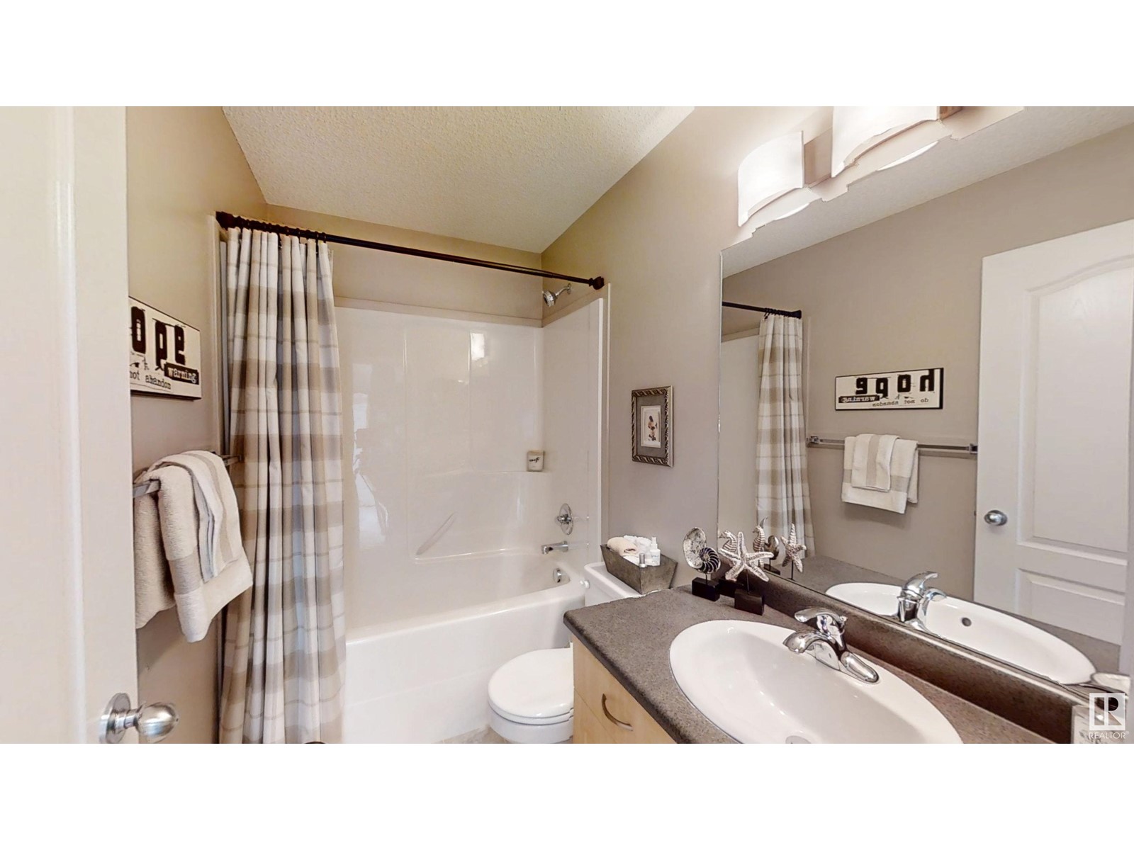 8419 6 Av Sw, Edmonton, Alberta  T6X 1J7 - Photo 18 - E4433410
