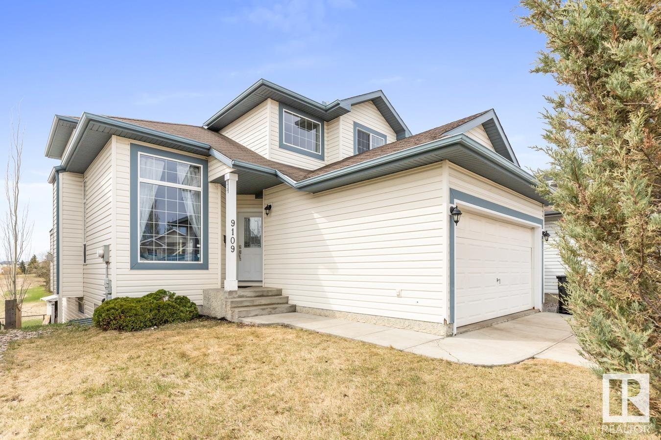 Property at 9109 164 AV NW image 3