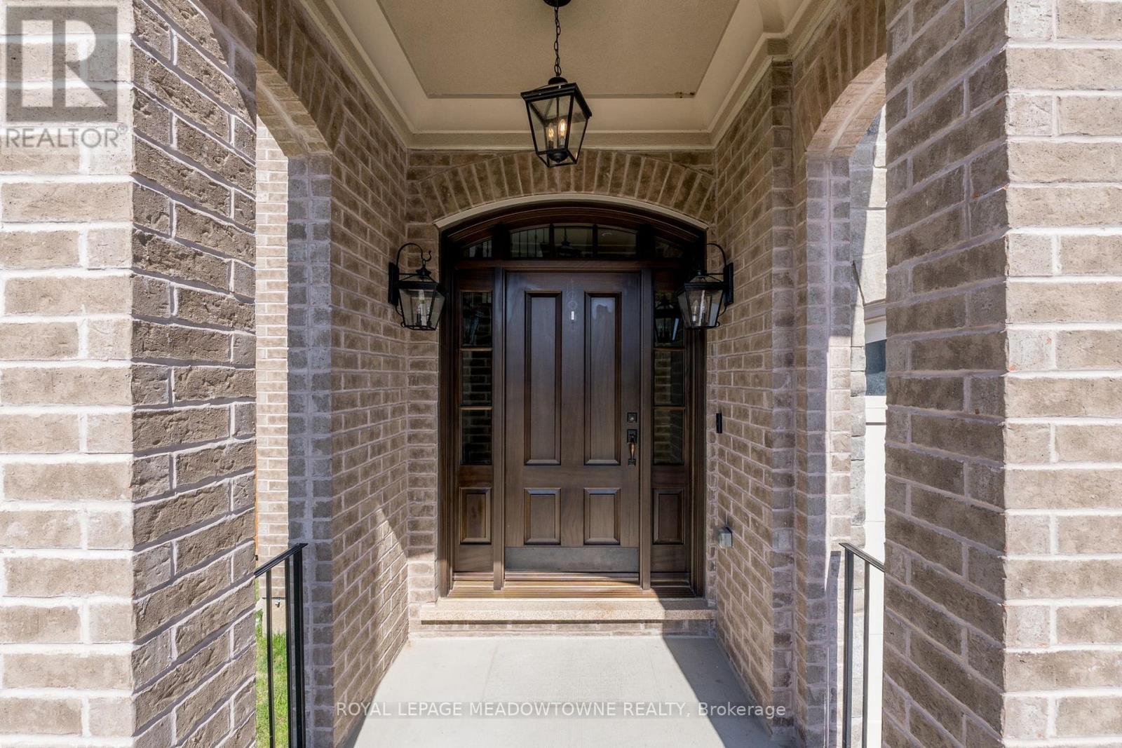Property at 67 WEST BRANCH DRIVE image 4