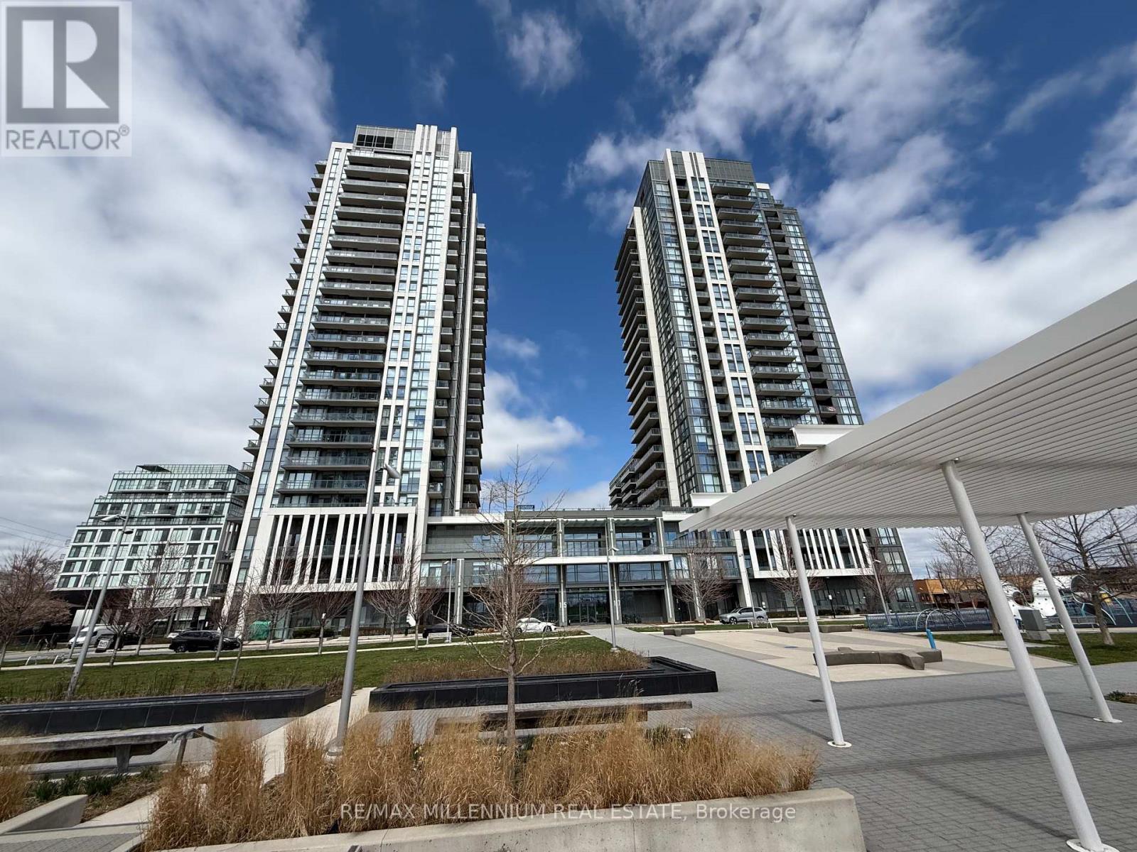 1801 - 17 Zorra Street, Toronto (Islington-City Centre West), Ontario  M8Z 4Z6 - Photo 2 - W12113014