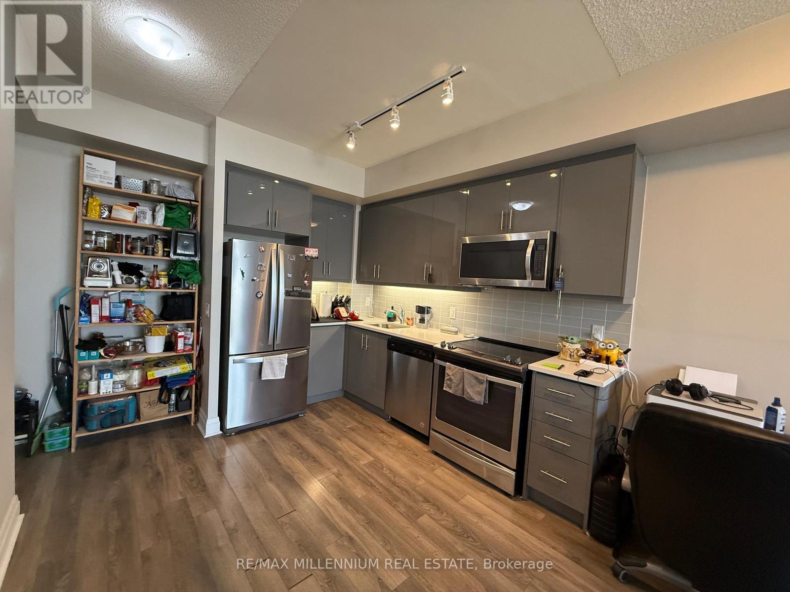 1801 - 17 Zorra Street, Toronto (Islington-City Centre West), Ontario  M8Z 4Z6 - Photo 5 - W12113014