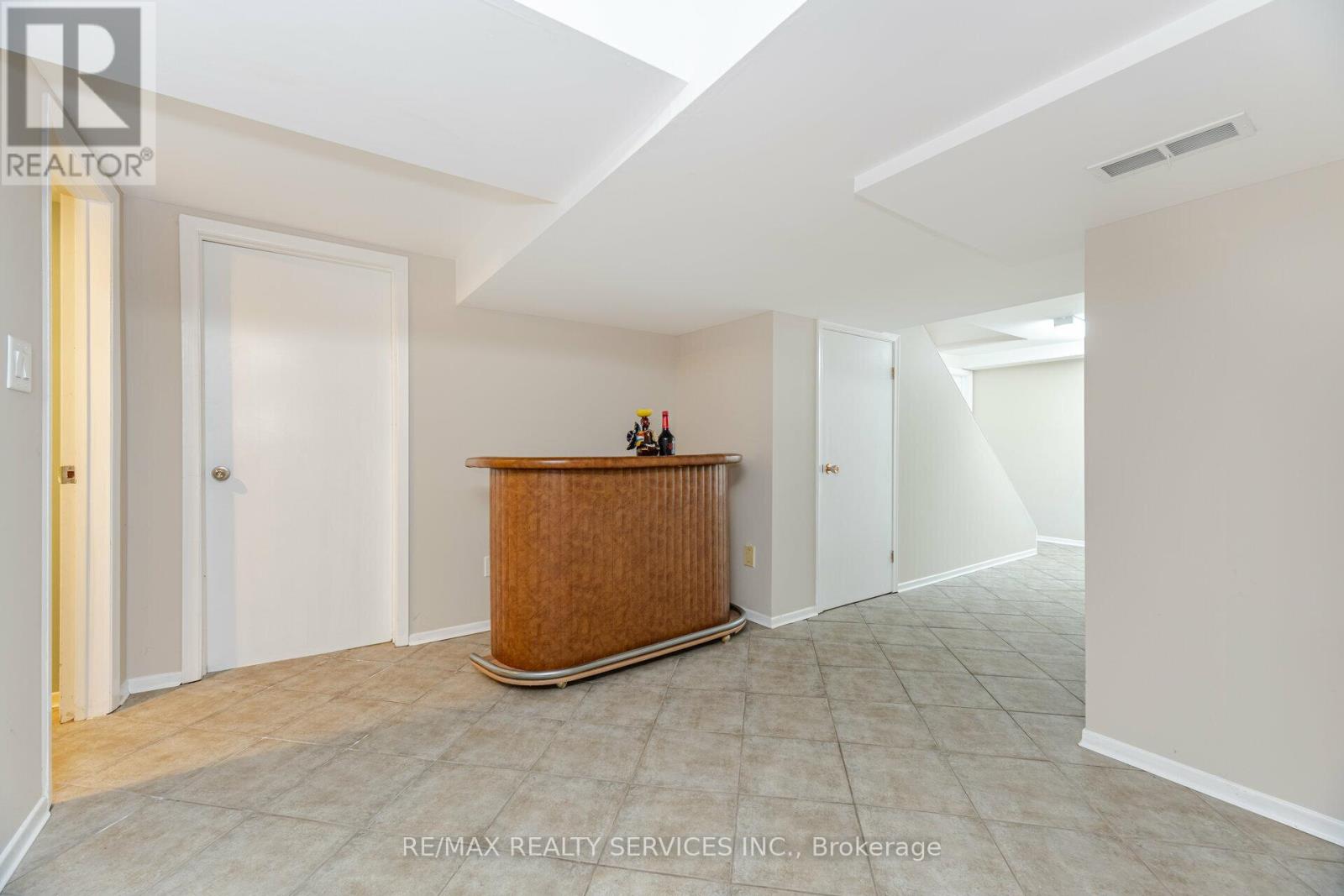 18 Wellington Street W, Brampton, Ontario  L6Y 1K5 - Photo 41 - W12113032