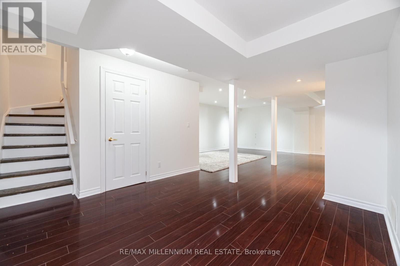 961 Knotty Pine Grove, Mississauga, Ontario  L5W 1J9 - Photo 36 - W12113046