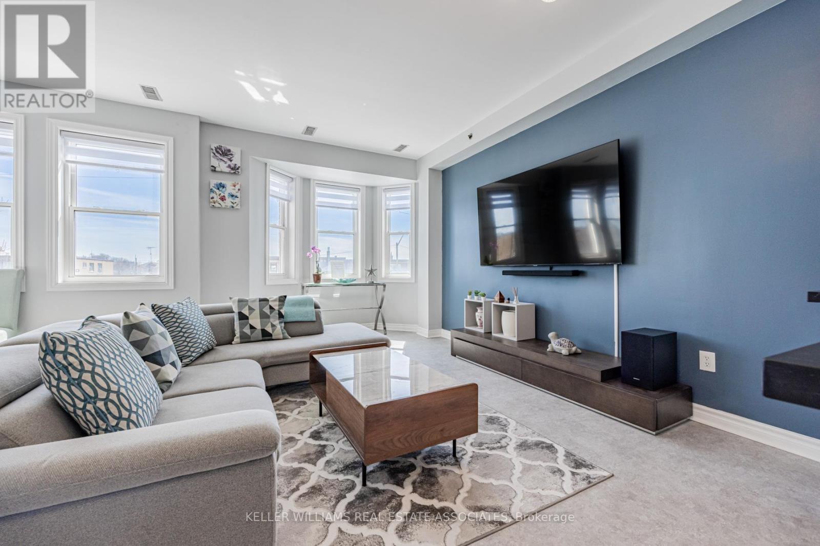15 - 760 Lawrence Avenue W, Toronto (Yorkdale-Glen Park), Ontario  M6A 3E7 - Photo 2 - W12113053