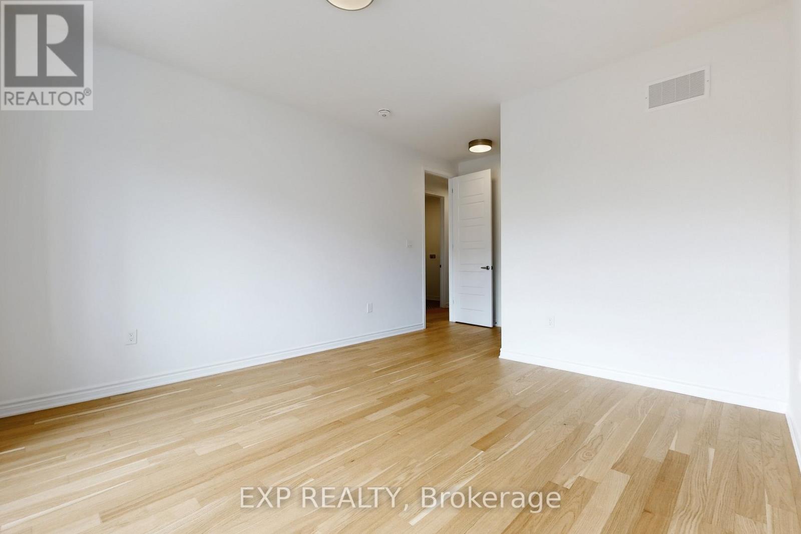 1190 Tanbark Avenue, Oakville, Ontario  L6H 3X1 - Photo 25 - W12113101