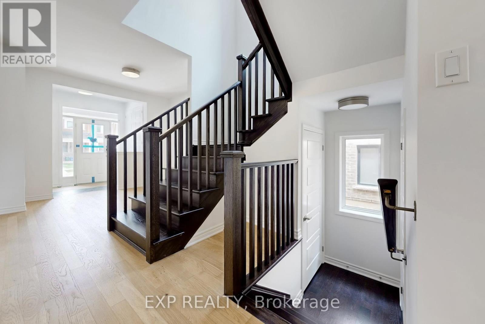 1190 Tanbark Avenue, Oakville, Ontario  L6H 3X1 - Photo 43 - W12113101