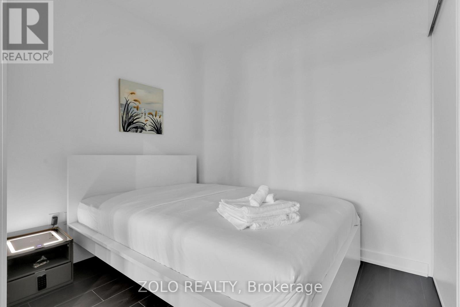 223 - 28 Ann Street, Mississauga, Ontario  L5G 0E1 - Photo 12 - W12113111