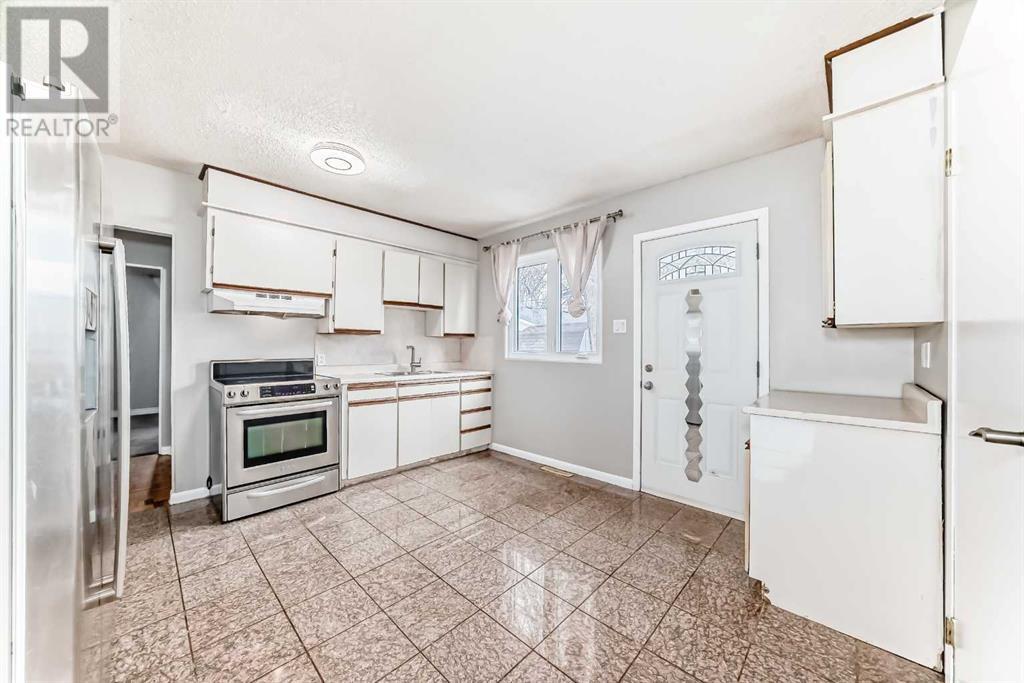 Property at 35 Lynnwood Drive SE image 5
