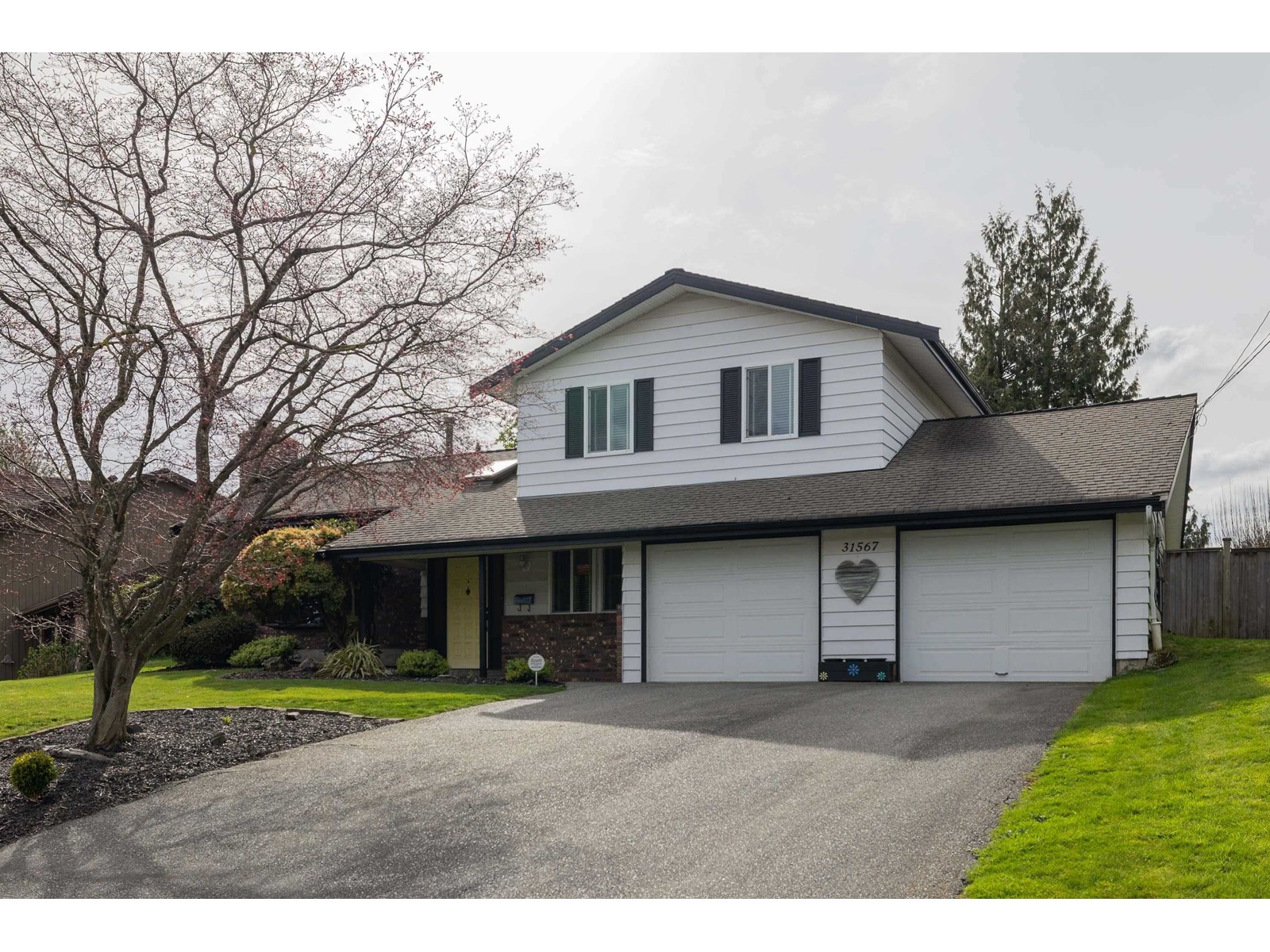 Property at 31567 CLEARVIEW CRESCENT image 4