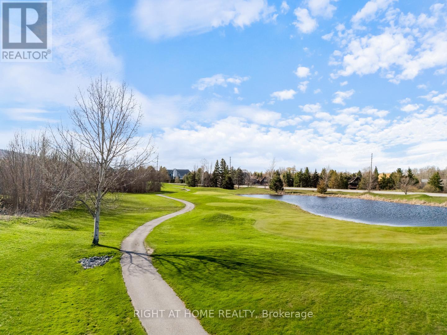 229 - 130 Fairway Court, Blue Mountains, Ontario  N3W 1Y1 - Photo 34 - X12113064