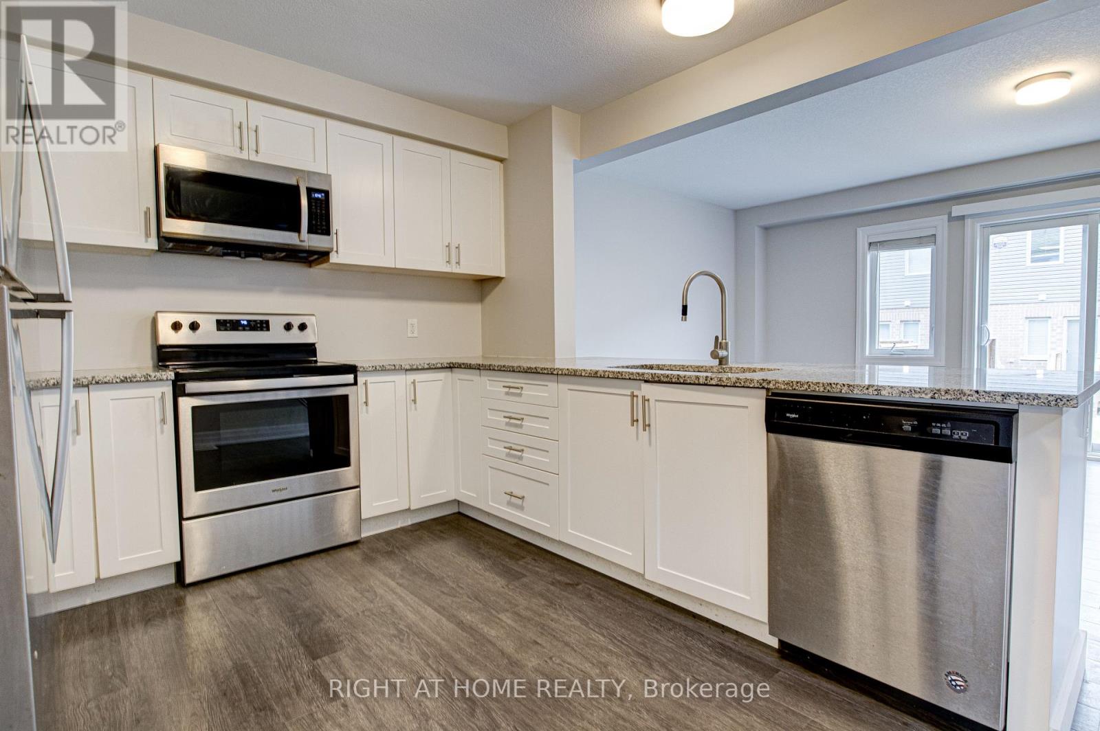 60 Munch Avenue, Cambridge, Ontario  N1R 0B9 - Photo 9 - X12113074