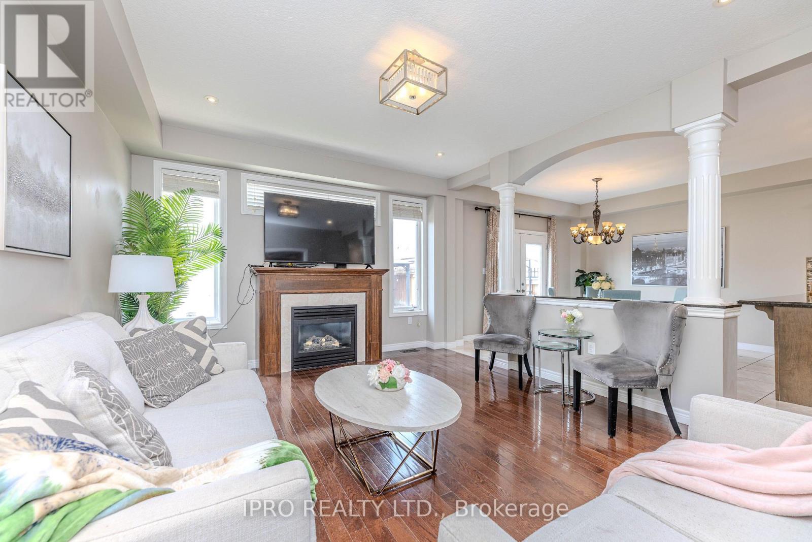 38 Assisi Street, Hamilton, Ontario  L8W 0A5 - Photo 17 - X12113092