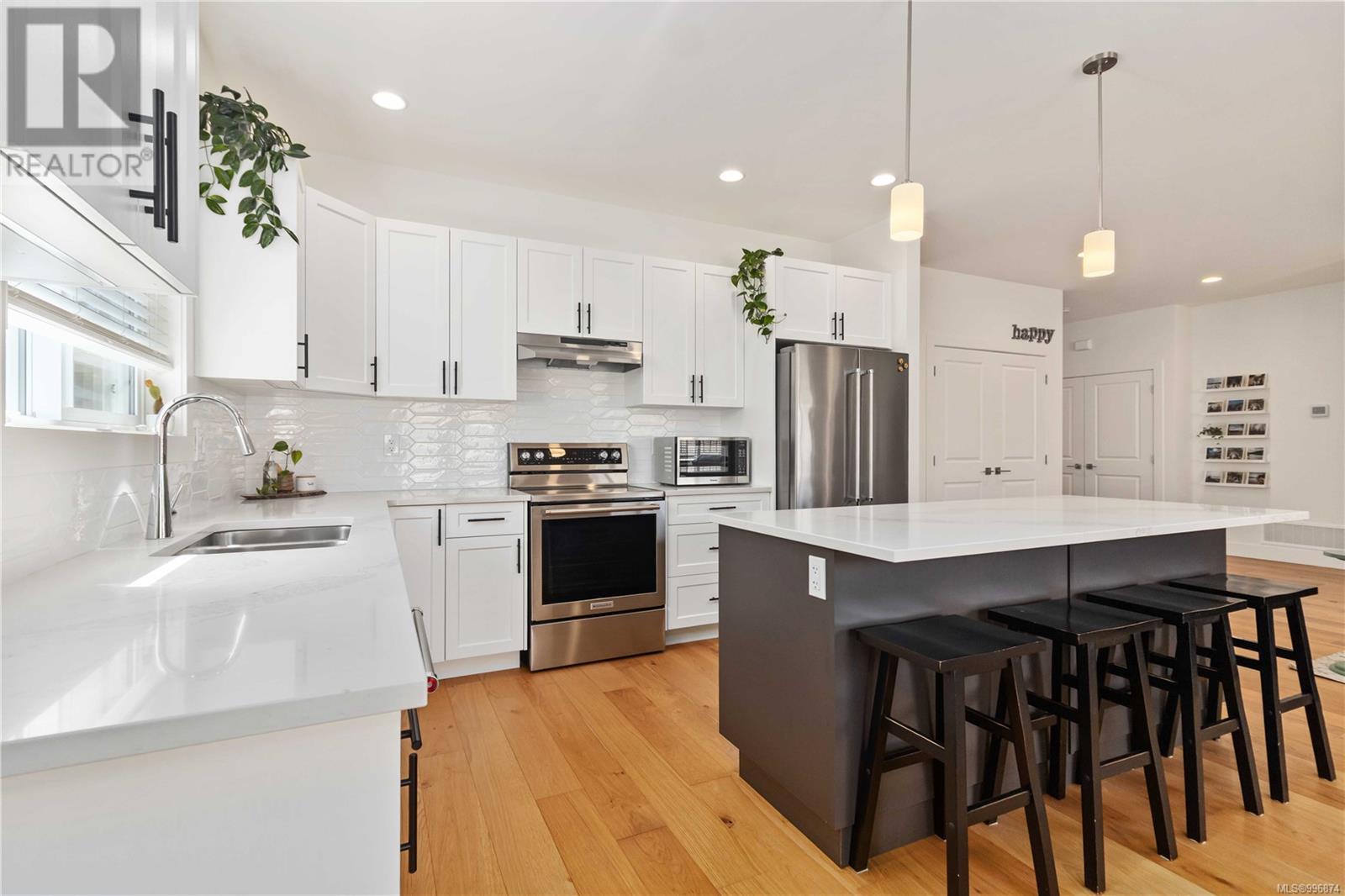 Property at 4625 Galdwell Rd image 3