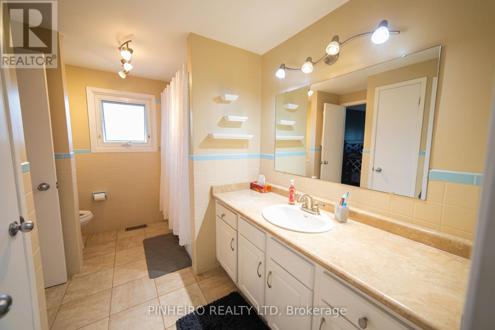 7 Mclarty Drive, St. Thomas, Ontario N5R 5J7 - Photo 22 - X12083452