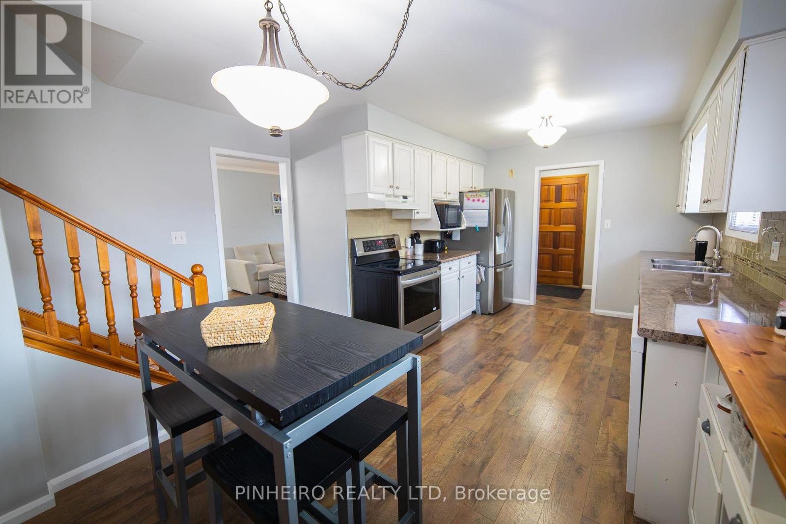 7 Mclarty Drive, St. Thomas, Ontario  N5R 5J7 - Photo 10 - X12083452
