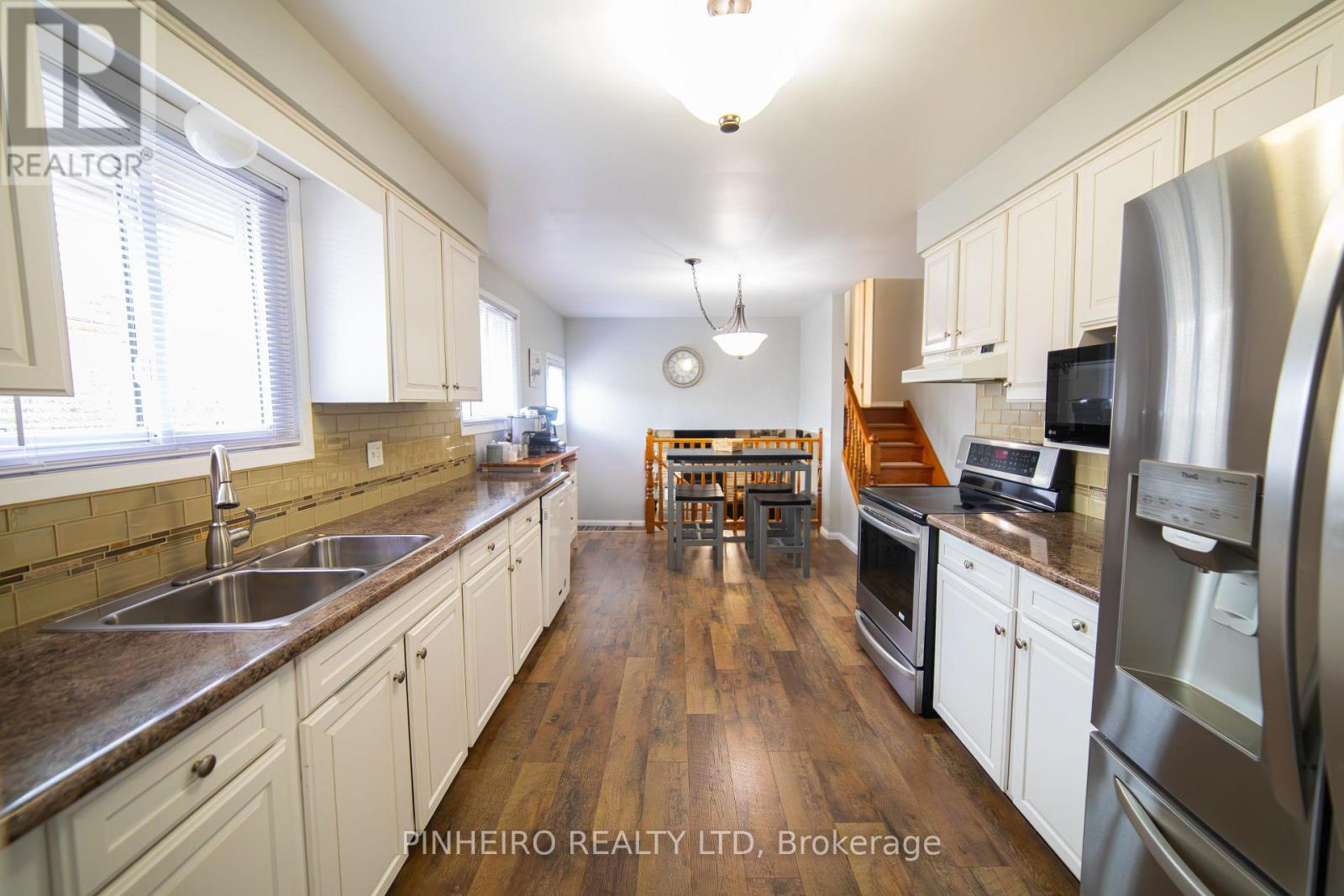 7 Mclarty Drive, St. Thomas, Ontario  N5R 5J7 - Photo 6 - X12083452