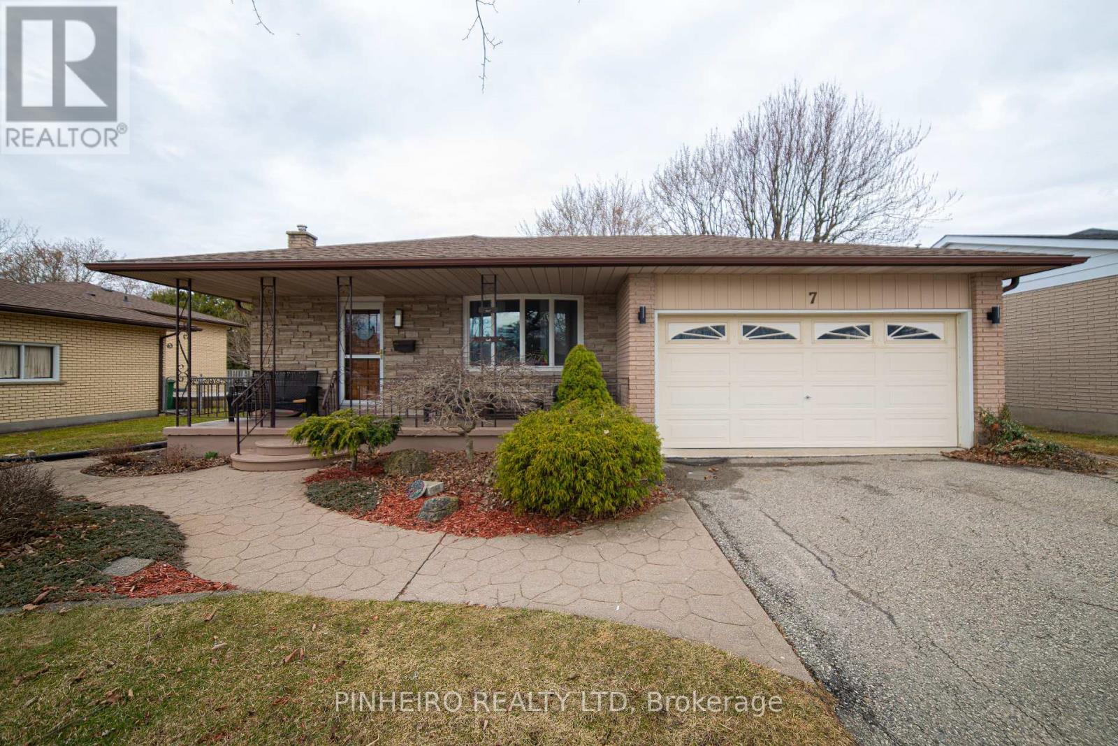 7 Mclarty Drive, St. Thomas, Ontario  N5R 5J7 - Photo 34 - X12083452