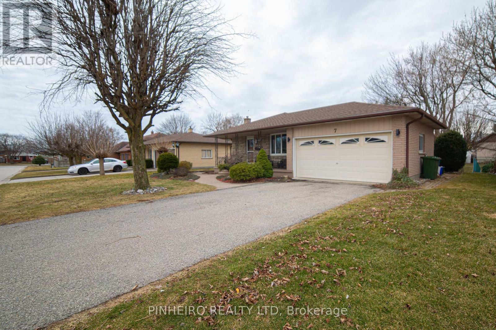 7 Mclarty Drive, St. Thomas, Ontario N5R 5J7 - Photo 33 - X12083452