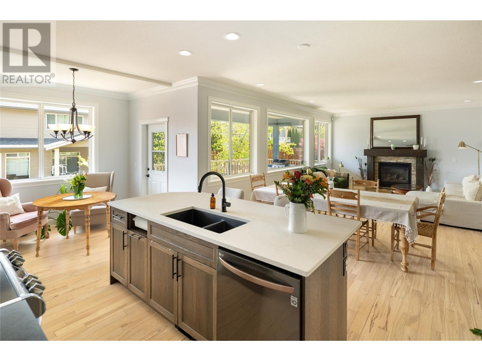 2847 Bentley Road, West Kelowna, British Columbia  V4T 2X3 - Photo 4 - 10344937