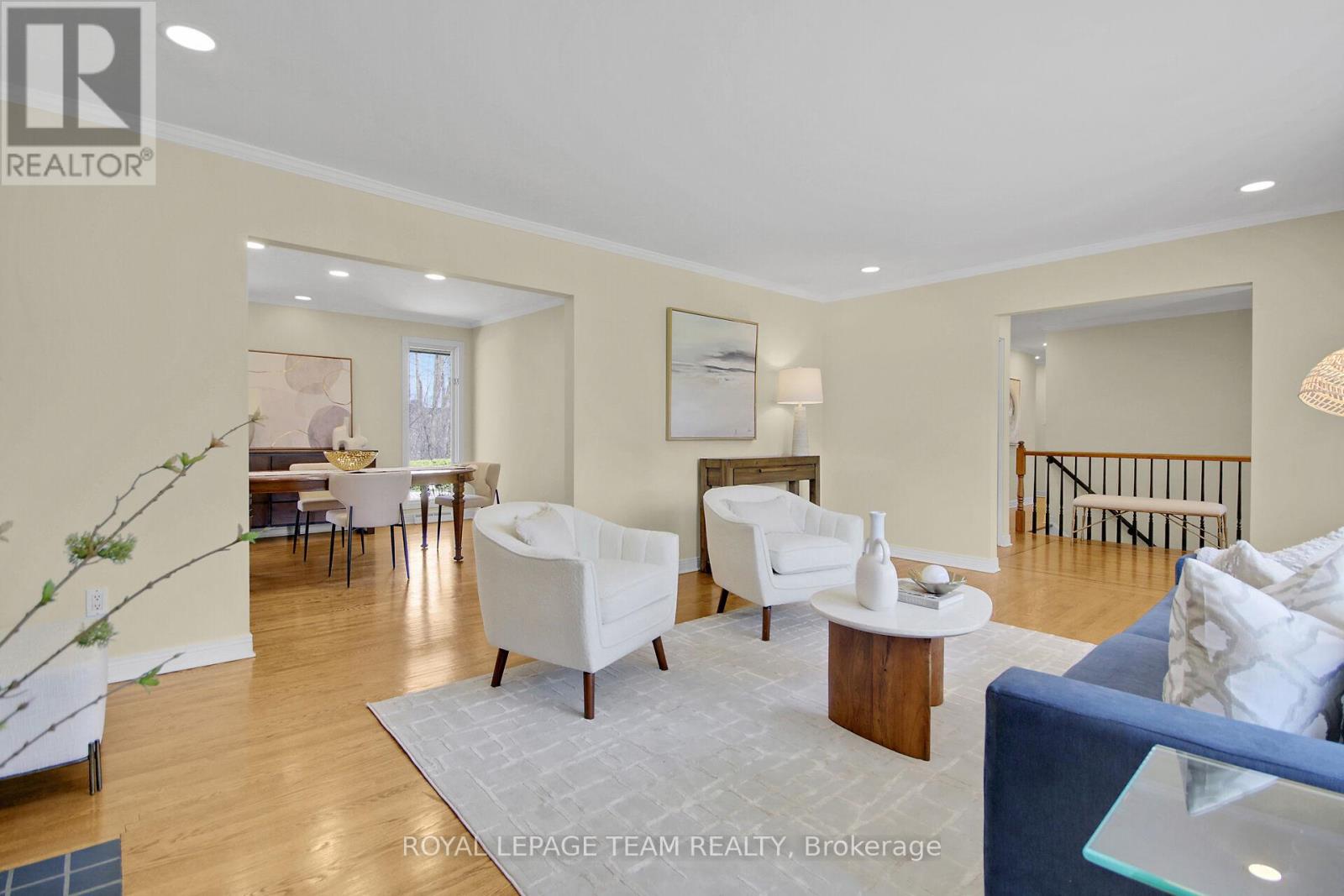 1781 Rhodes Crescent, Ottawa, Ontario  K1H 5T1 - Photo 5 - X12113150