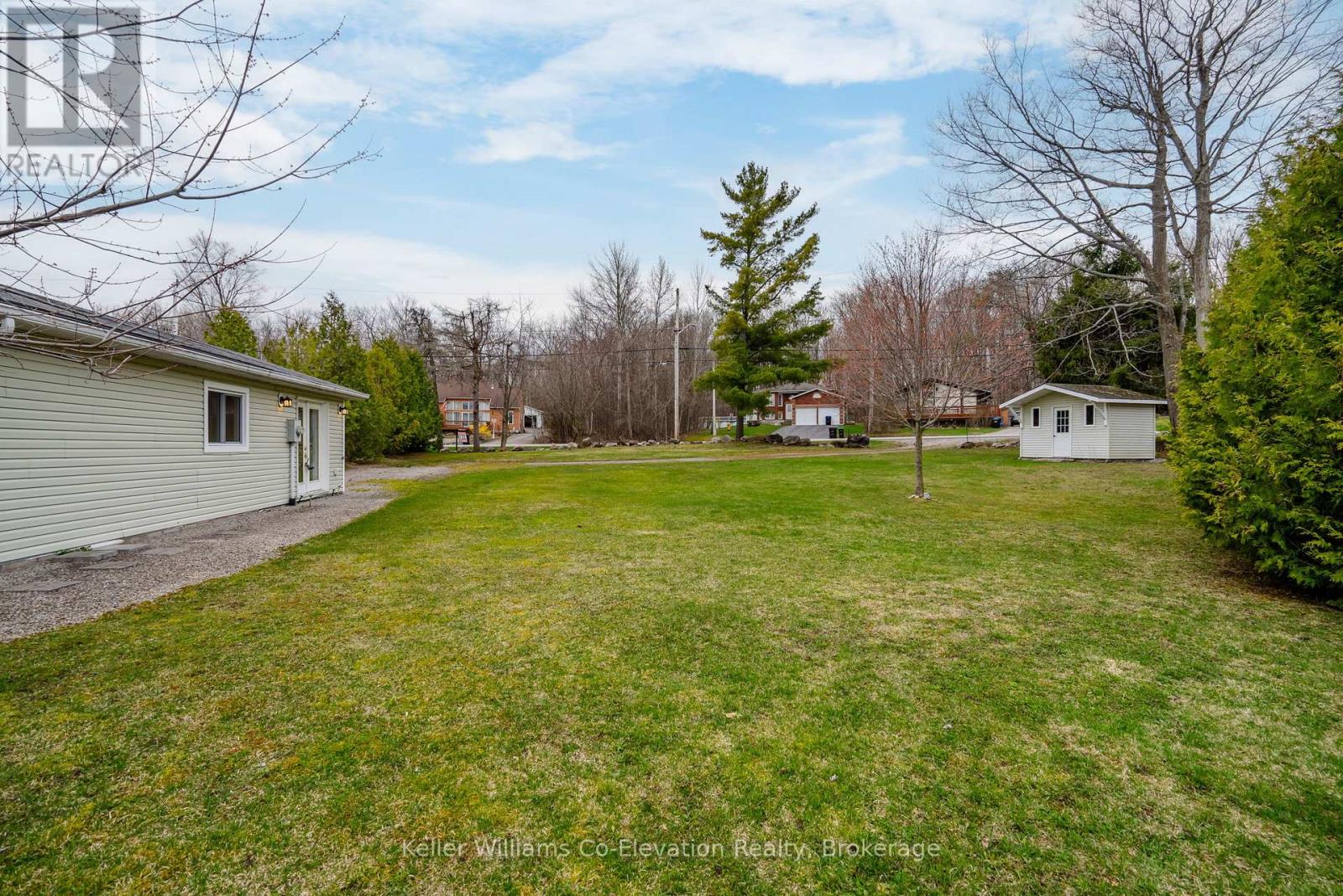 220 Robin's Point Road, Tay, Ontario L0K 2A0 - Photo 6 - S12043045