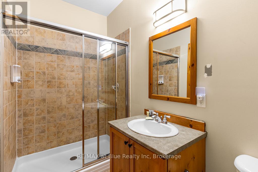 222 - 170 Snowbridge Way, Blue Mountains, Ontario L9Y 0V1 - Photo 20 - X12108077