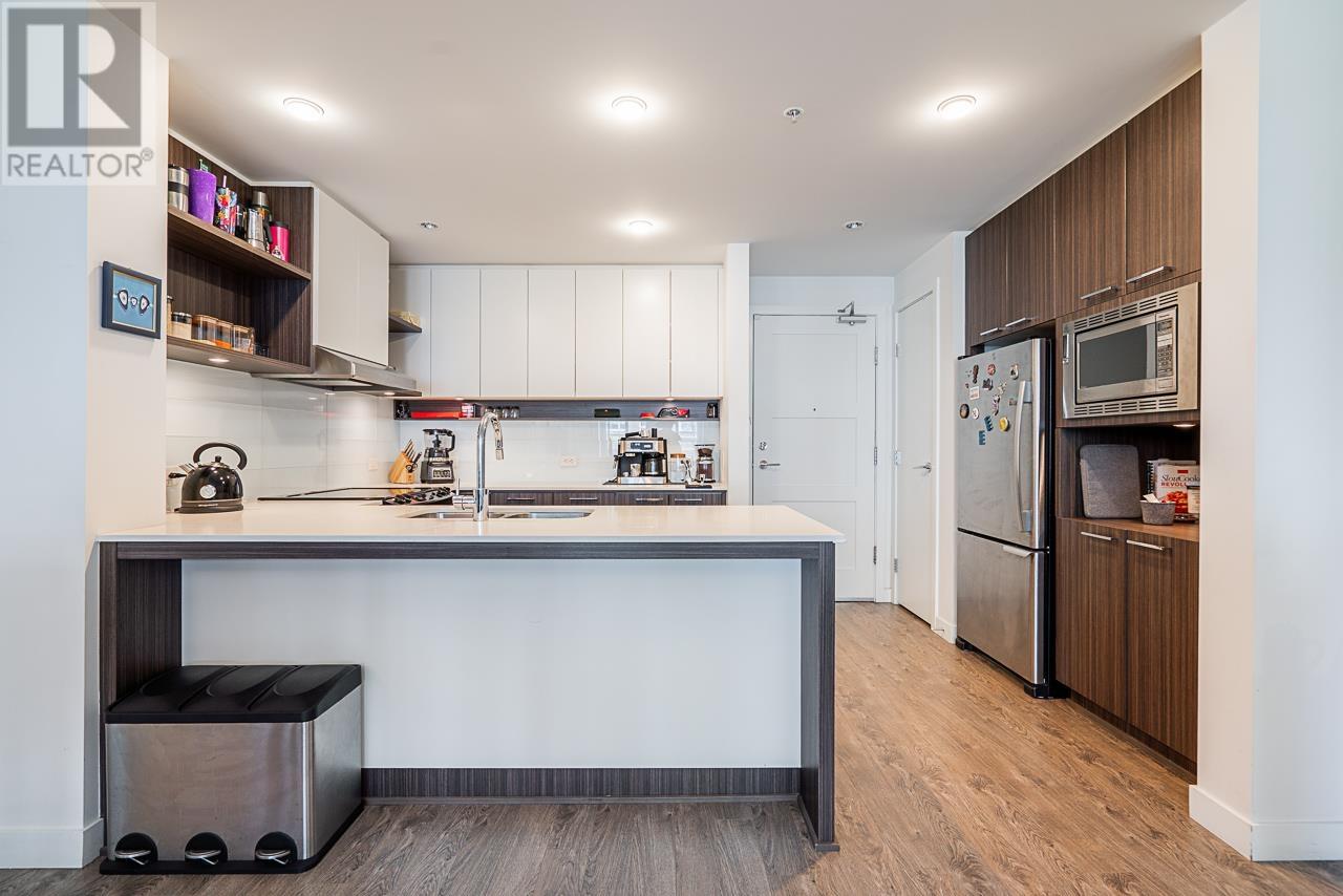 303 545 Foster Avenue, Coquitlam, British Columbia  V3J 0B3 - Photo 11 - R2996263