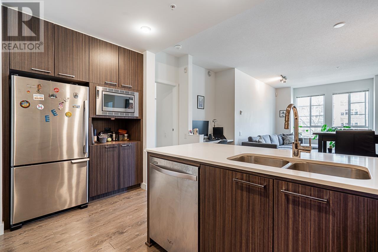 303 545 Foster Avenue, Coquitlam, British Columbia  V3J 0B3 - Photo 13 - R2996263