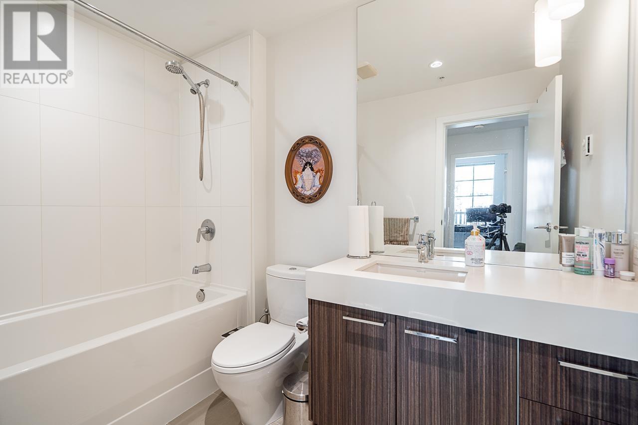 303 545 Foster Avenue, Coquitlam, British Columbia  V3J 0B3 - Photo 20 - R2996263