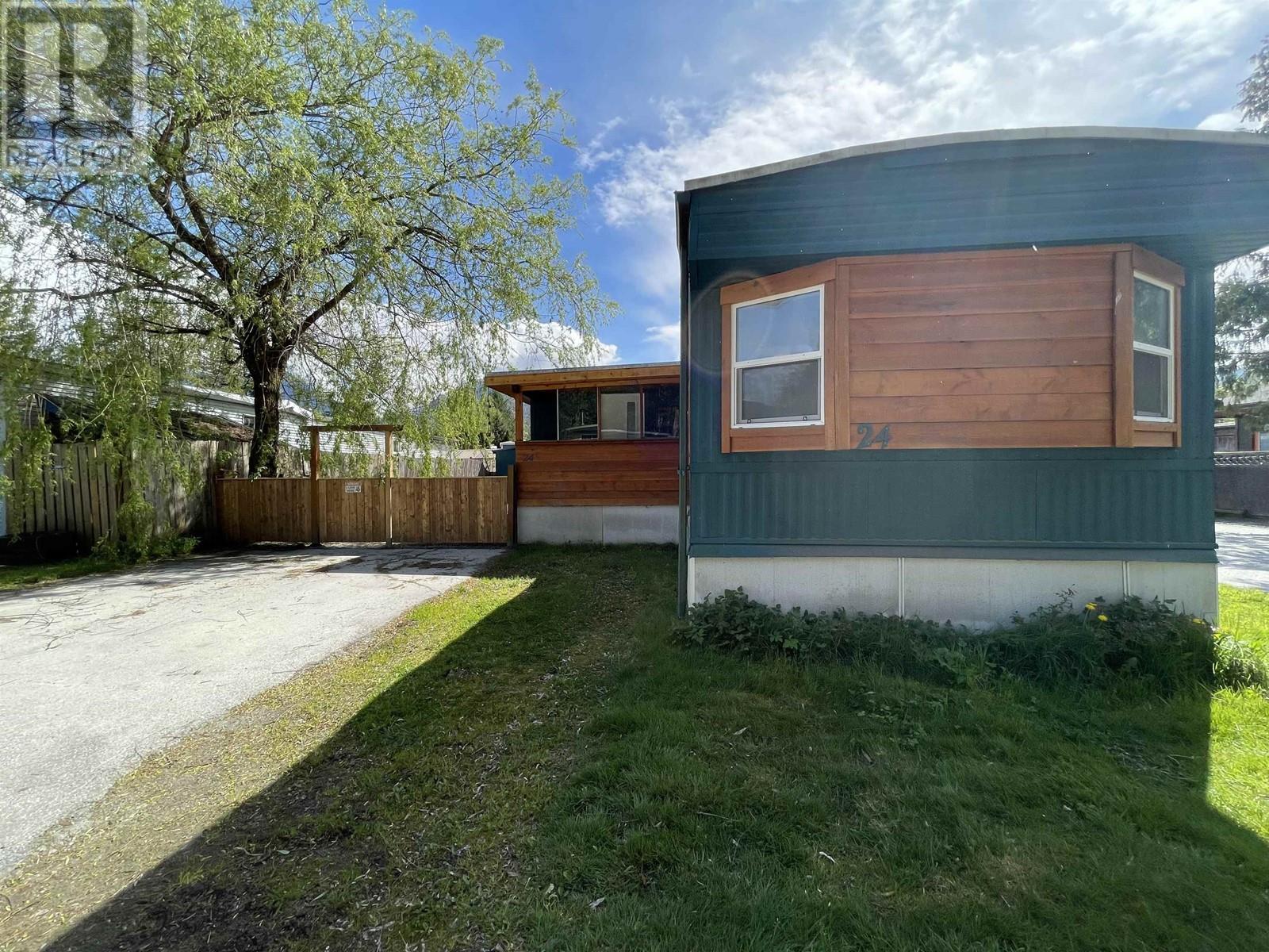 24 40157 Government Road, Squamish, British Columbia  V8B 0N7 - Photo 2 - R2996247