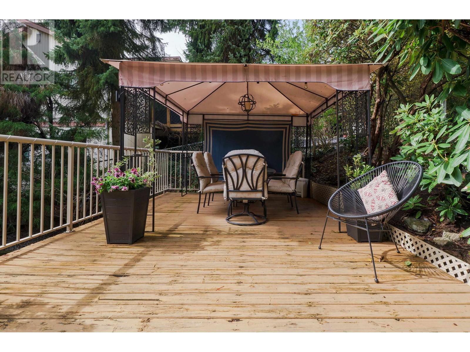 1261 Lansdowne Drive, Coquitlam, British Columbia  V3E 1S6 - Photo 25 - R2996258
