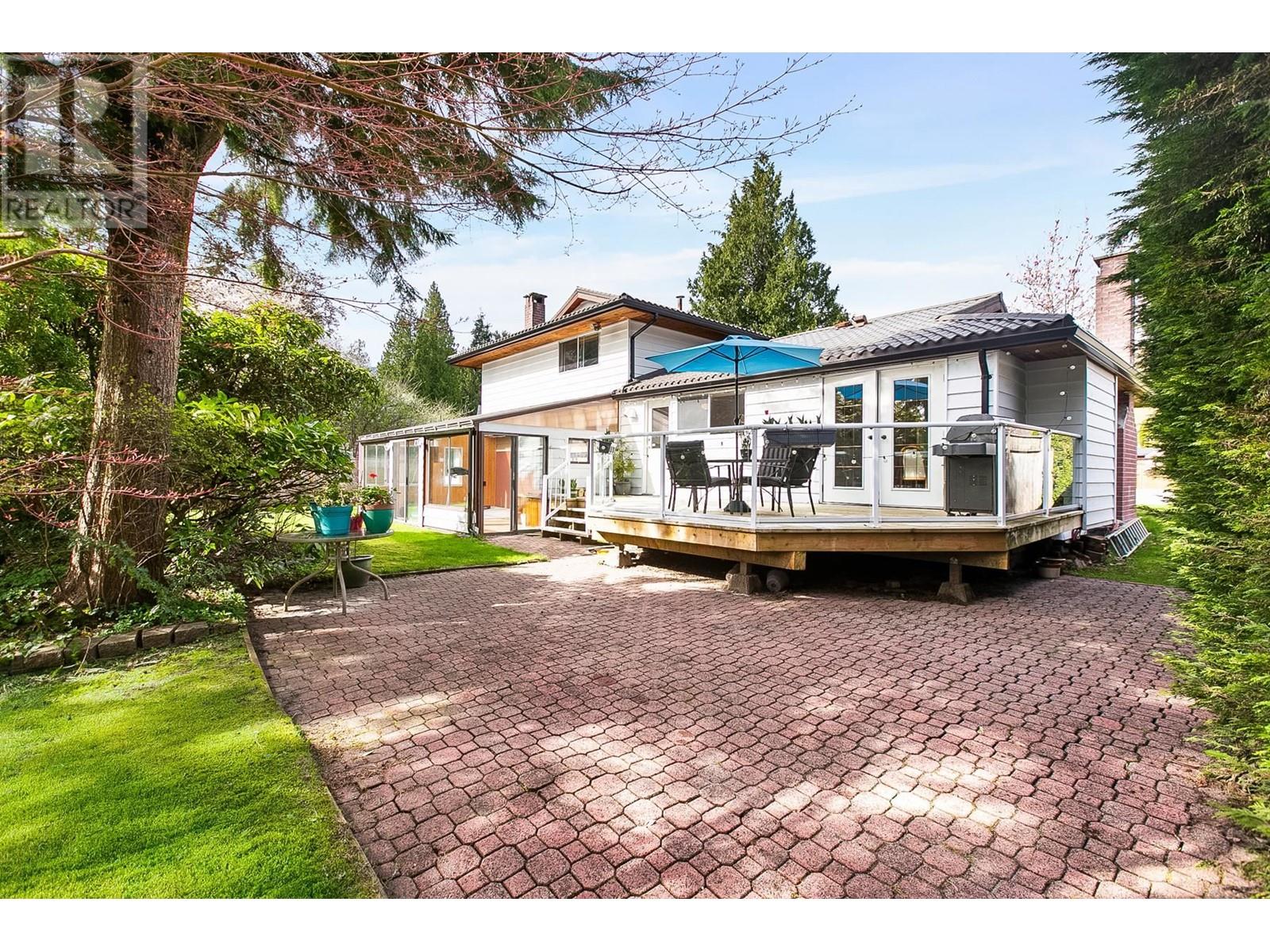 1601 Platt Crescent, North Vancouver, British Columbia  V7J 1X9 - Photo 12 - R2996265