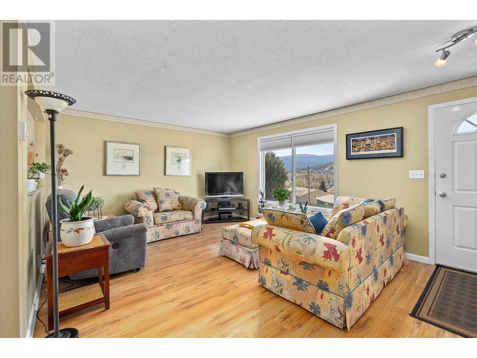 Property at 1281 Lund Road image 4